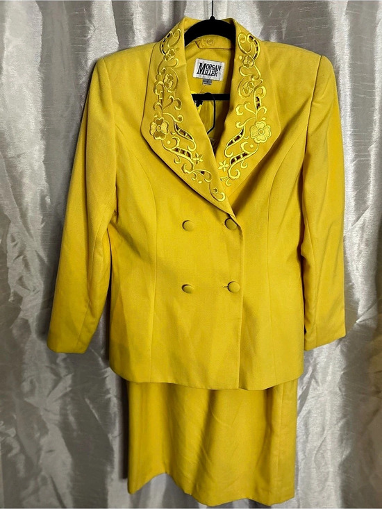 Morgan Miller Dresses & Skirts - Morgan Miller Embroidered Skirt Suit in Yellow Size 10 NWT